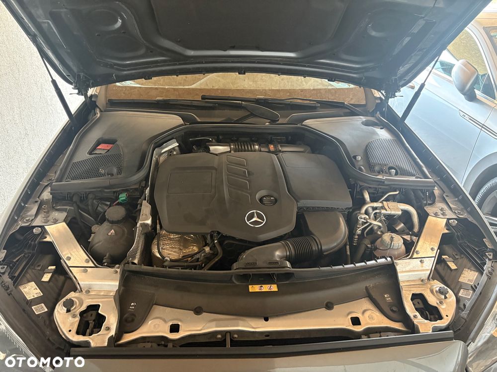 Mercedes-Benz Klasa E 300 d T 9G-TRONIC AMG Line - 20