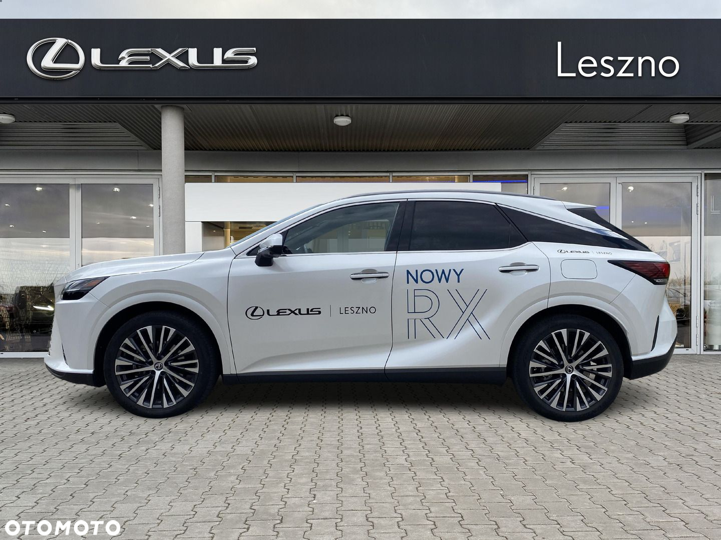 Lexus RX - 11