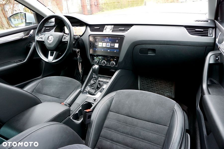 Skoda Octavia 2.0 TDI 4x4 DSG Scout - 26
