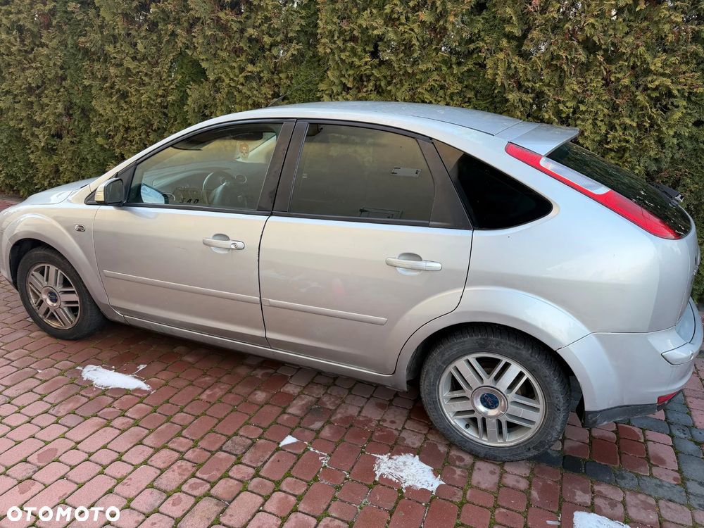 Ford Focus 1.8 Ghia - 2