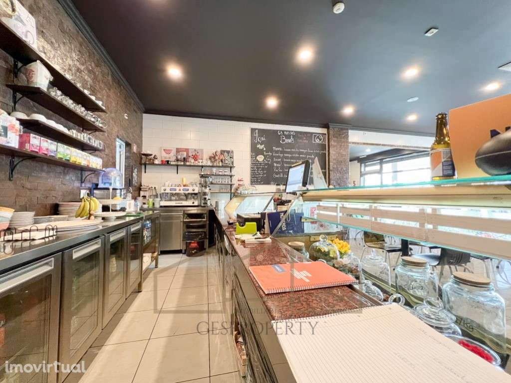 Espaço Comercial na Quinta do Bom Retiro - Sobreda - Grande imagem: 3/25