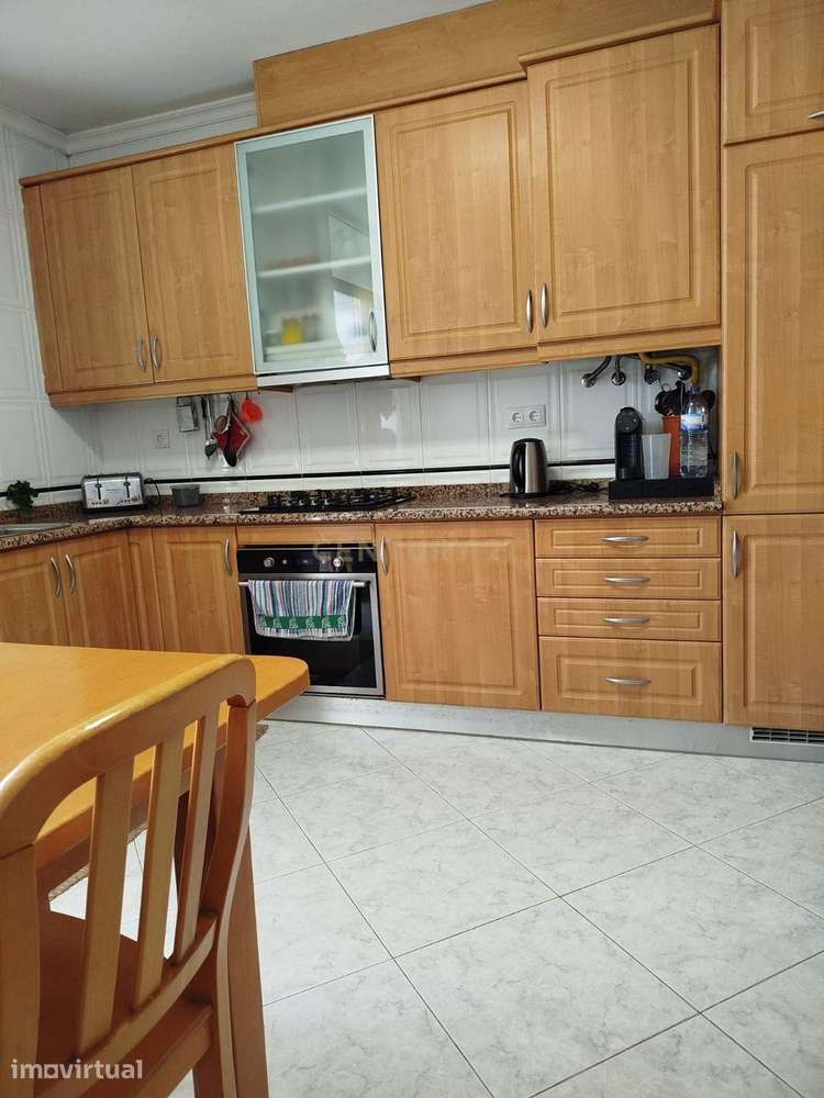 Apartamento 3 quartos em Forjães – Excelente Localização junto ao Camp - Grande imagem: 4/22