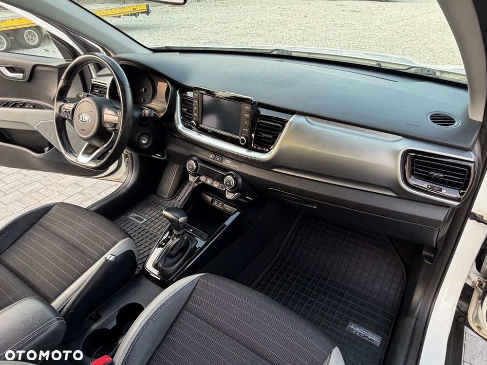 Kia Stonic 1.4 L - 17