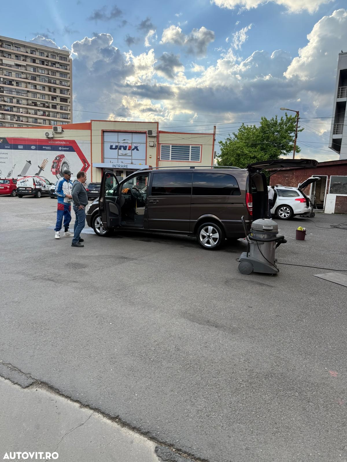 Mercedes-Benz Viano 3.0 CDI DPF lang Automatik Trend Edition - 24
