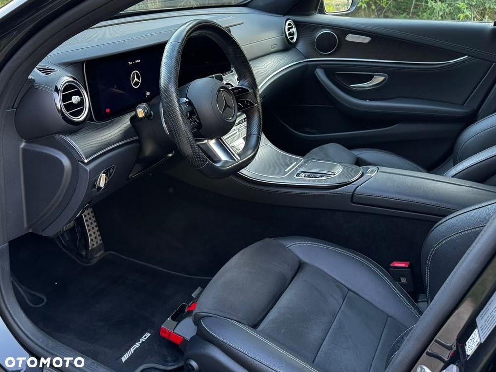 Mercedes-Benz Klasa E 220 d 4-Matic AMG - 17