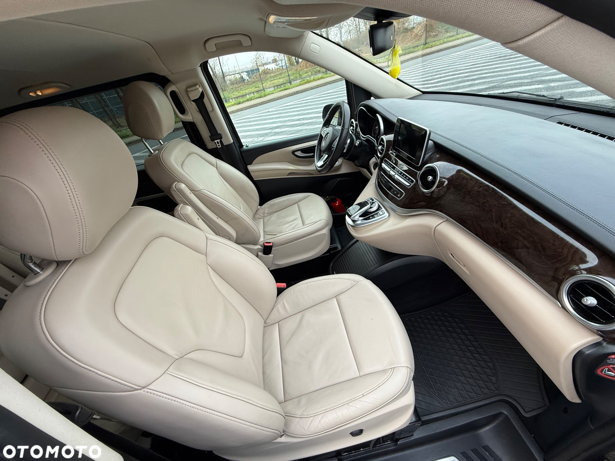 Mercedes-Benz Klasa V 220 d kompakt 4Matic 7G-TRONIC Avantgarde - 10
