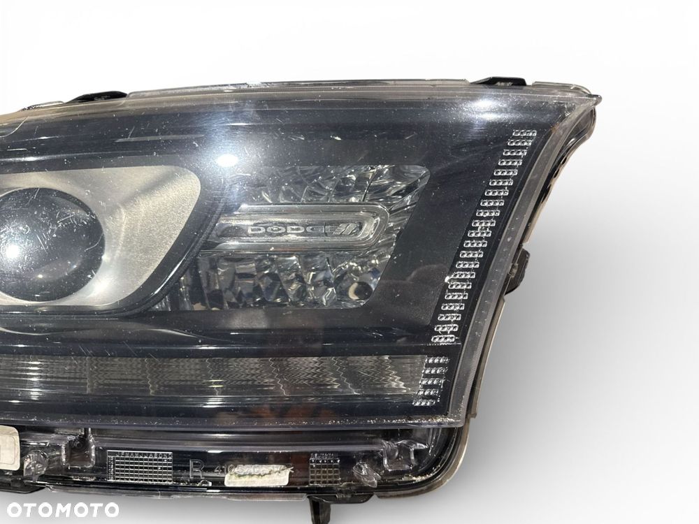 lampa przednia dodge durango 2022 - 10