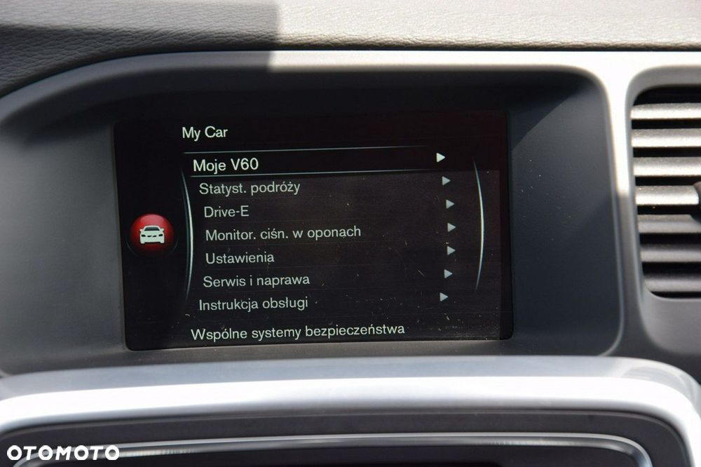 Volvo V60 Cross Country D3 Drive-E Summum - 23