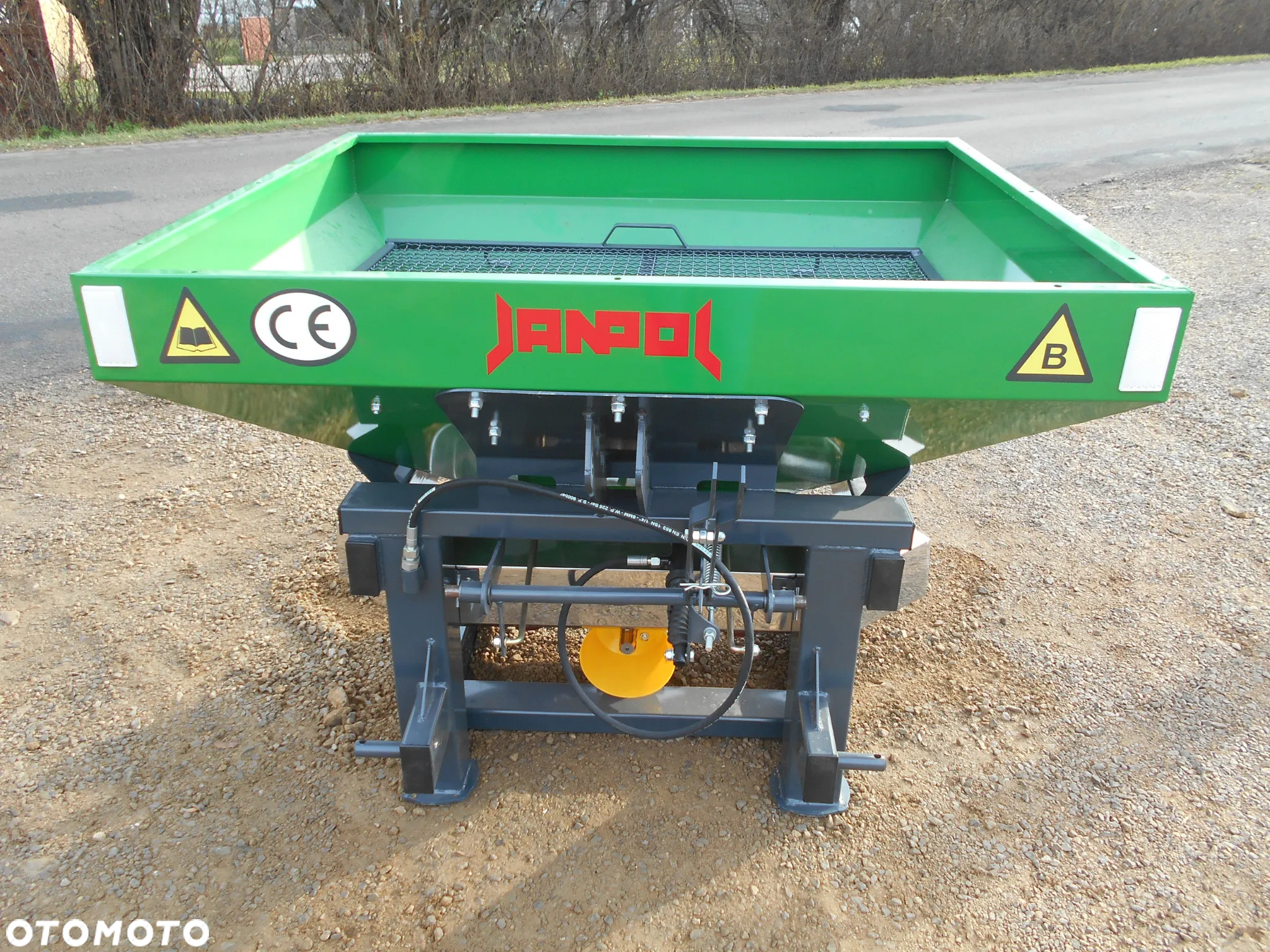 Rozsiewacz nawozów 600/800/1000/1200l SIEWKA/siewnik nawozów JANPOL malowany/ocynk OD RĘKI /przekładnia żeliwna - 8