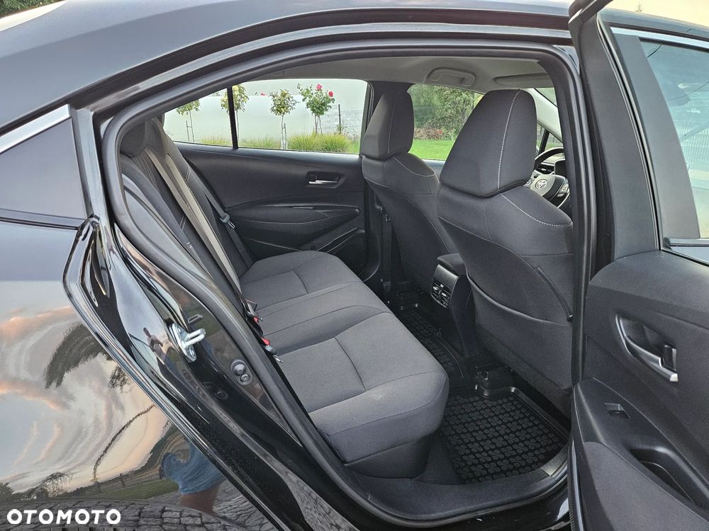 Toyota Corolla 1.8 Hybrid Comfort - 16