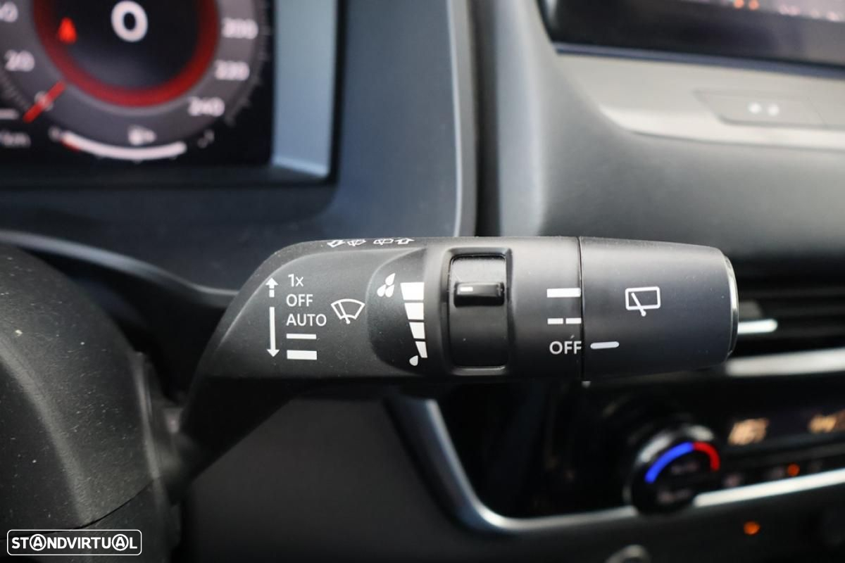 Nissan Qashqai 1.3 DIG-T N-Connecta Xtronic - 30