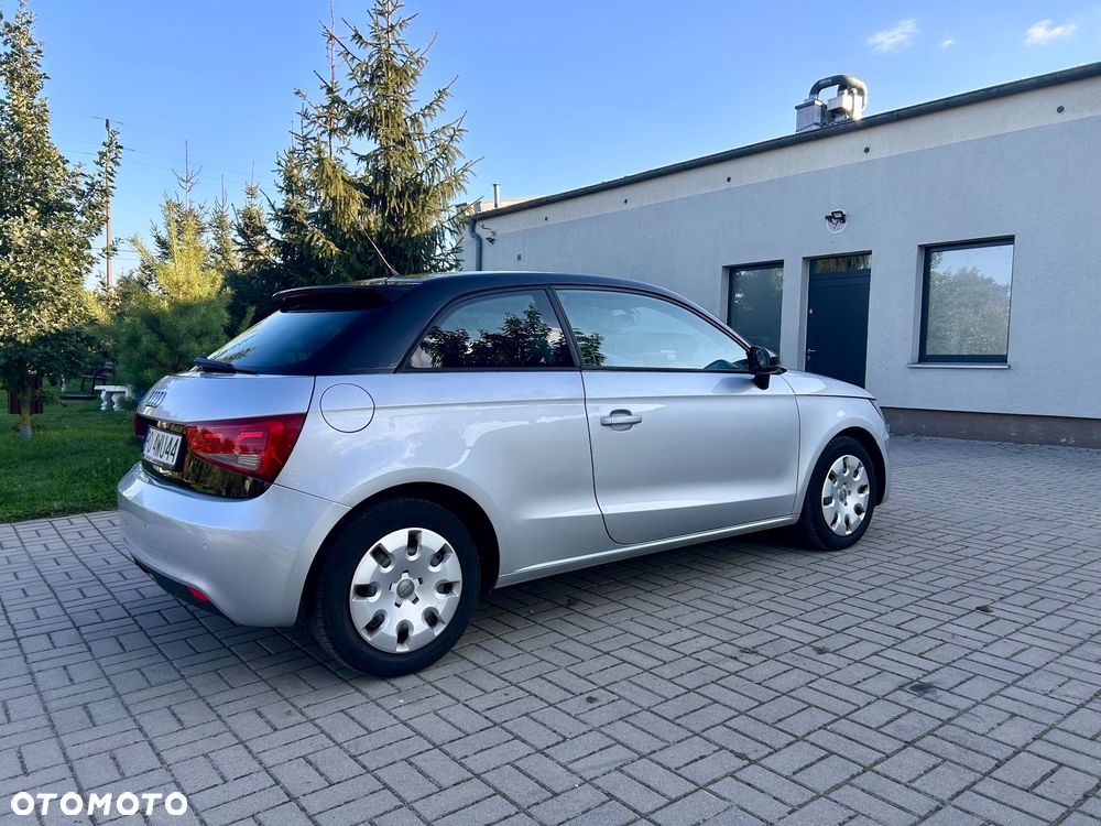 Audi A1 1.6 TDI Ambition S tronic - 9