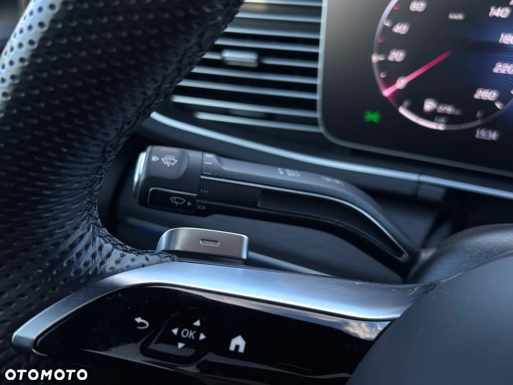 Mercedes-Benz GLE - 41