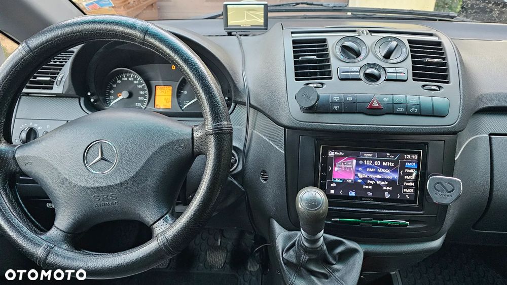 Mercedes-Benz Vito Univan 639.605 - 21