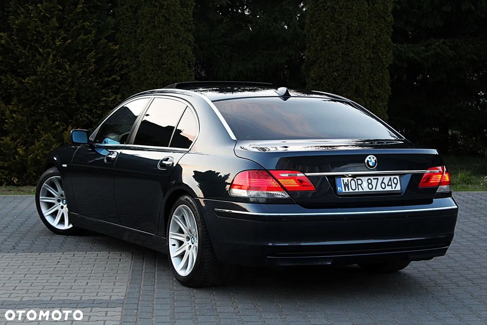 BMW Seria 7 750Li - 17