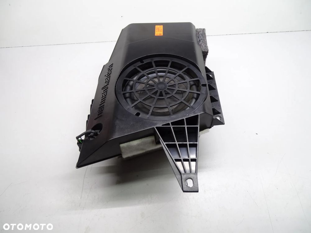 Mercedes E W211 Subwoofer Logic7 Harman Kardan - 2
