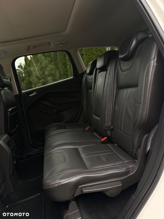 Ford Kuga 2.0 TDCi 4x4 Titanium - 32