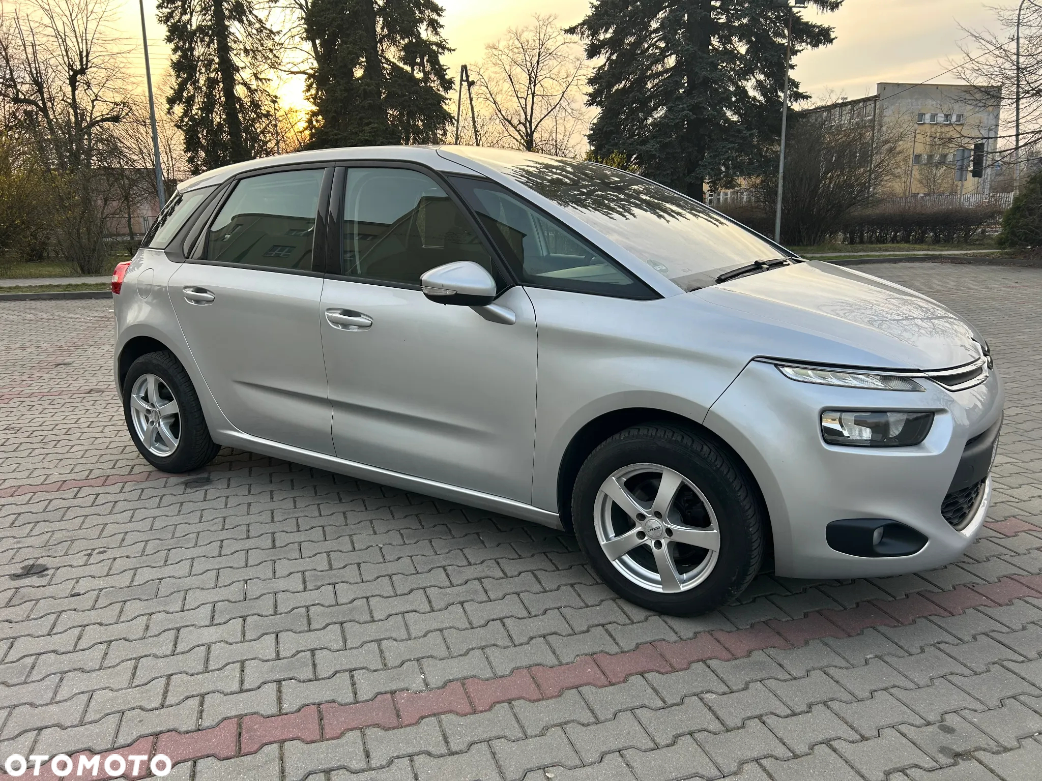 Citroën C4 Picasso e-HDi 115 Seduction - 21