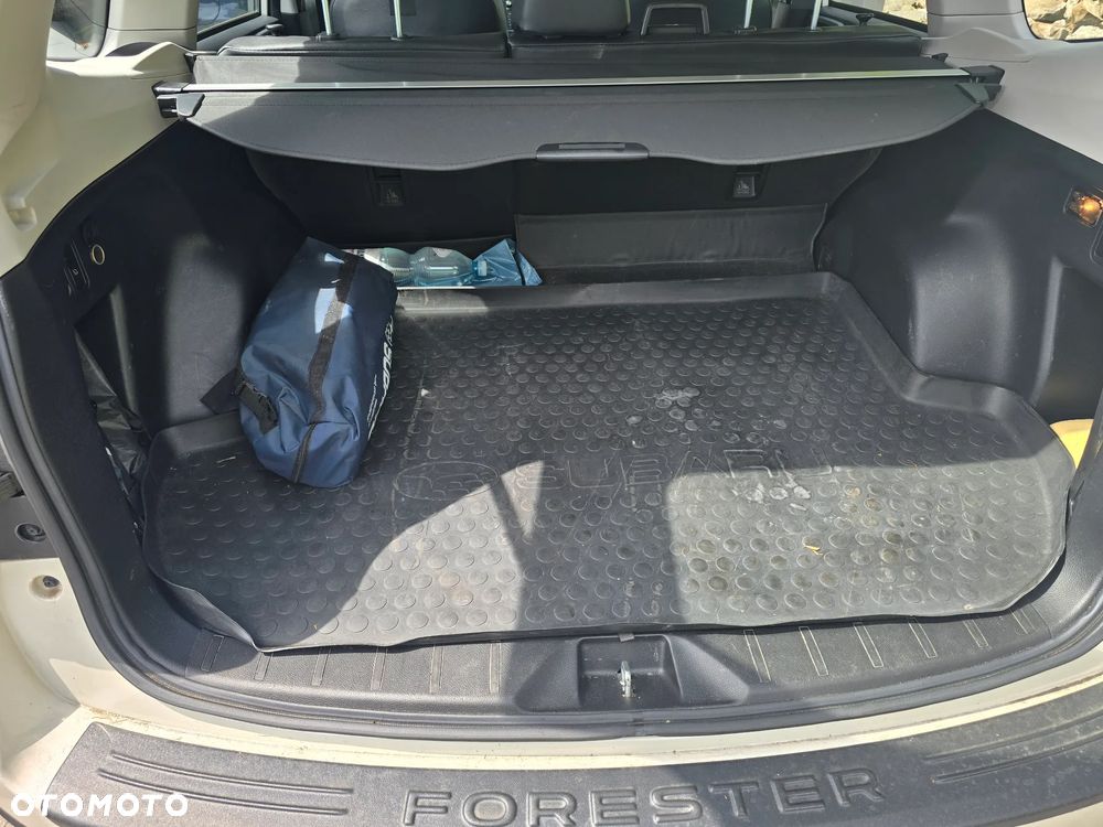 Subaru Forester 2.0 i Exclusive (EyeSight) Lineartronic - 5