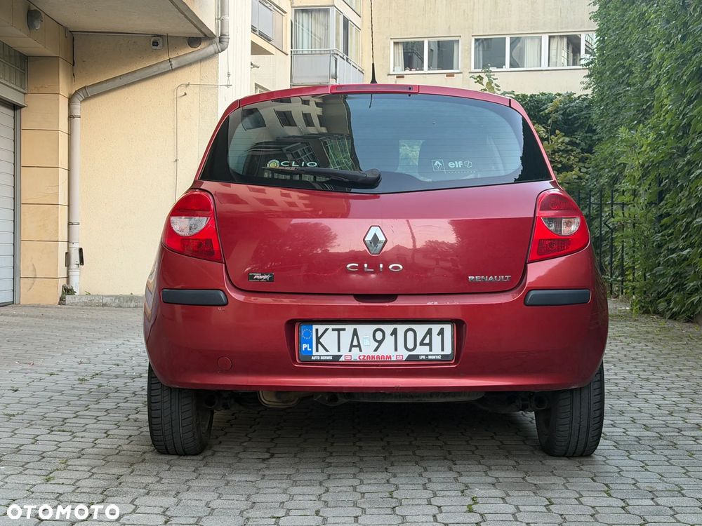 Renault Clio 1.2 16V Expression - 5