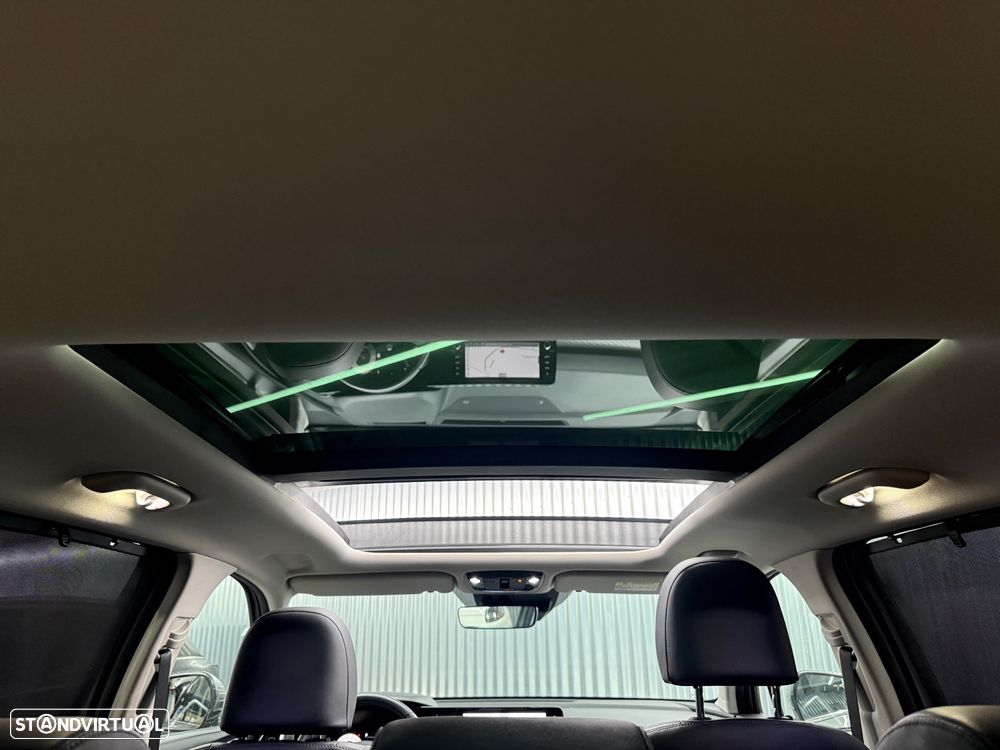 Kia Sorento 1.6 T-GDI HEV Concept - 32