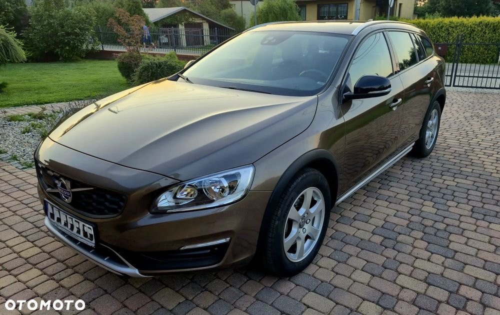 Volvo V60 Cross Country - 2
