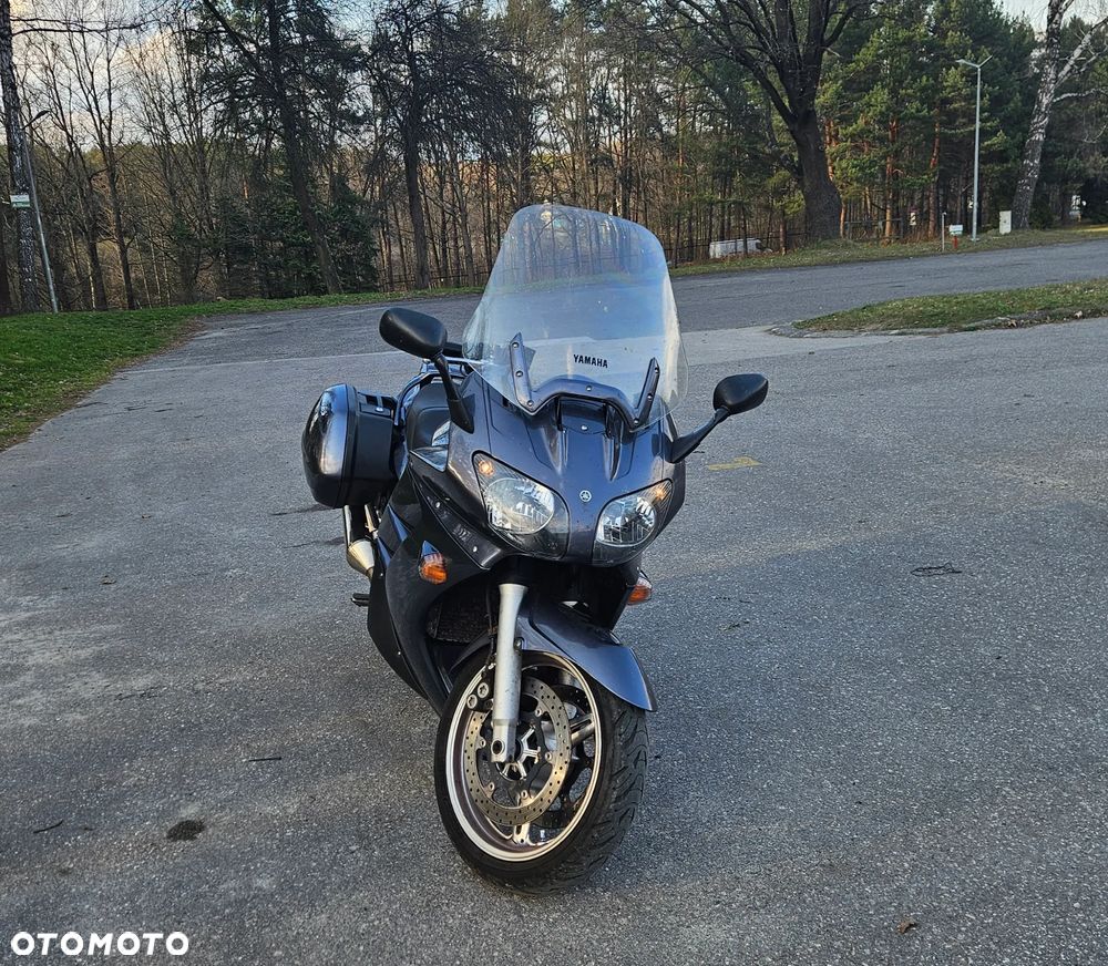 Yamaha FJR - 24