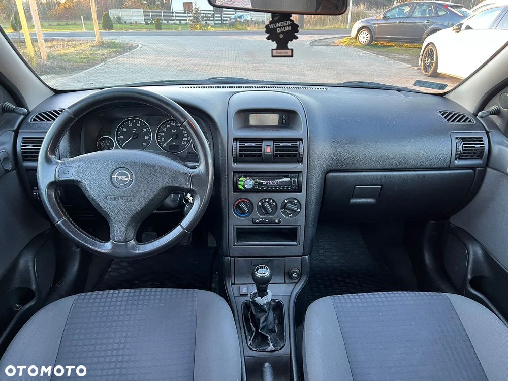 Opel Astra - 8