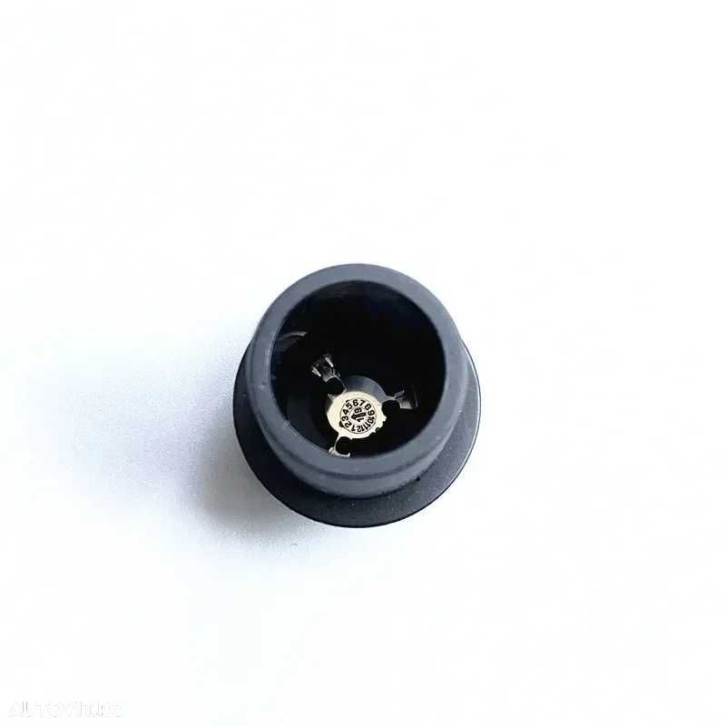 Capac Priza Bricheta Auto Model Cromat 12V Universal BMW Audi VW Seat - 6