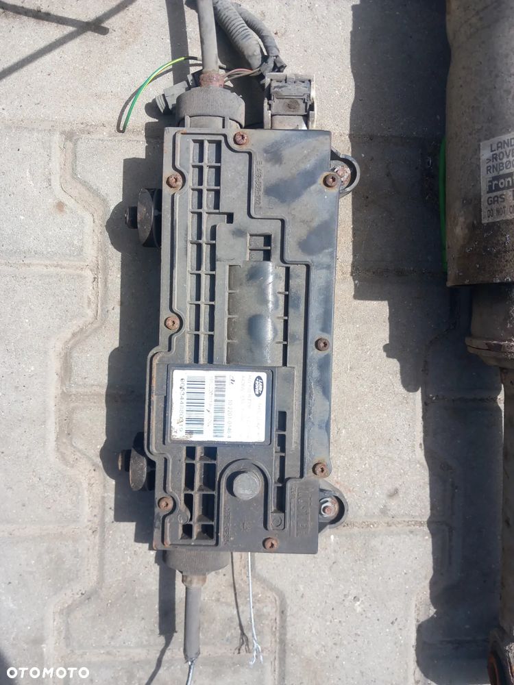Kompresor zawieszenia sterowniki hamulec reczny rozdzielacze Renge rover discovery 3 - 4