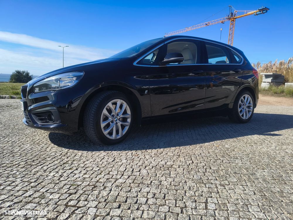 BMW 225xe Active Tourer - 2
