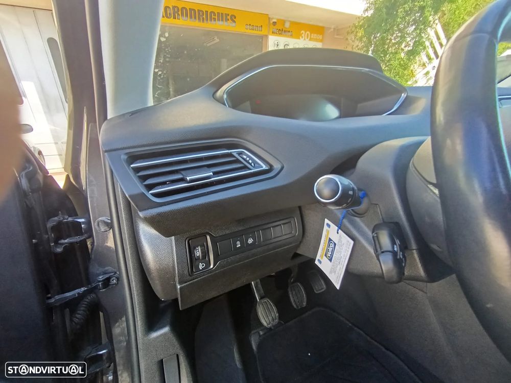 Peugeot 308 SW 1.5 BlueHDi Style - 10