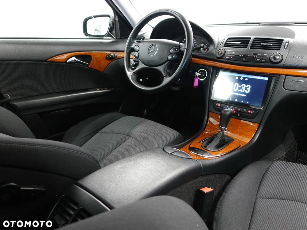 Mercedes-Benz Klasa E - 31