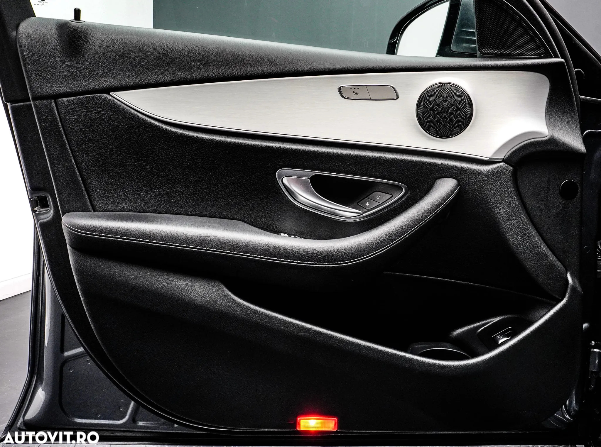 Mercedes-Benz E 300 Hybrid de T-Modell Aut. - 27