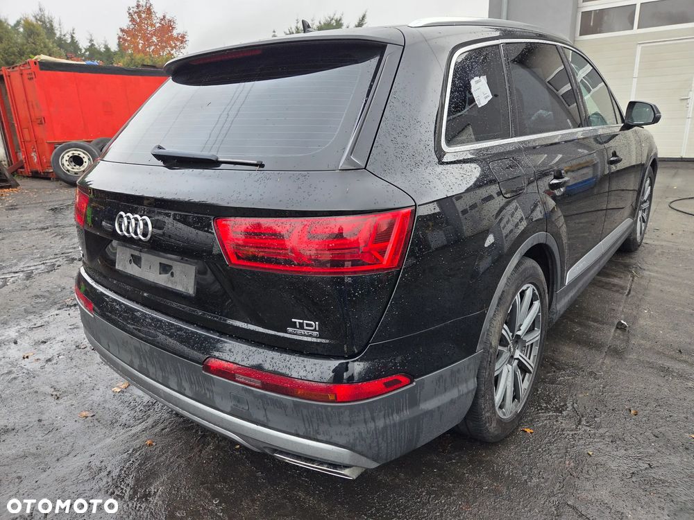 Audi Q7 3.0 TDI Quattro Tiptronic - 6