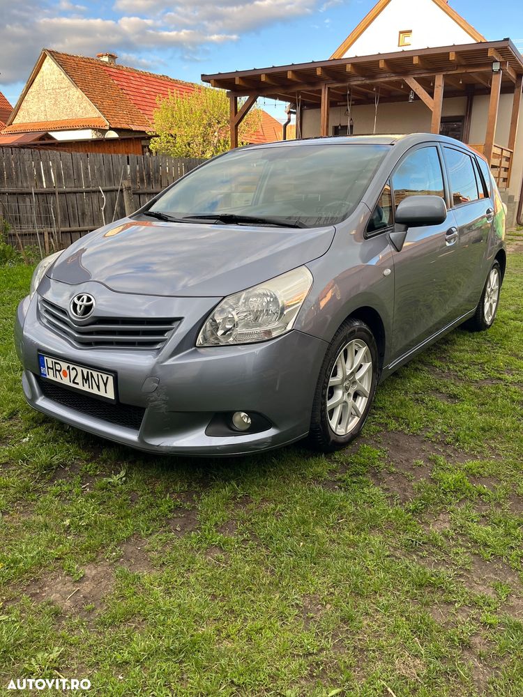Toyota Verso 2.0 Sol - 2
