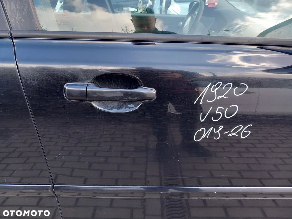 VOLVO V50 DRZWI PRAWE PRZEDNIE PRAWY PRZÓD KOLOR: 019-26 - 2
