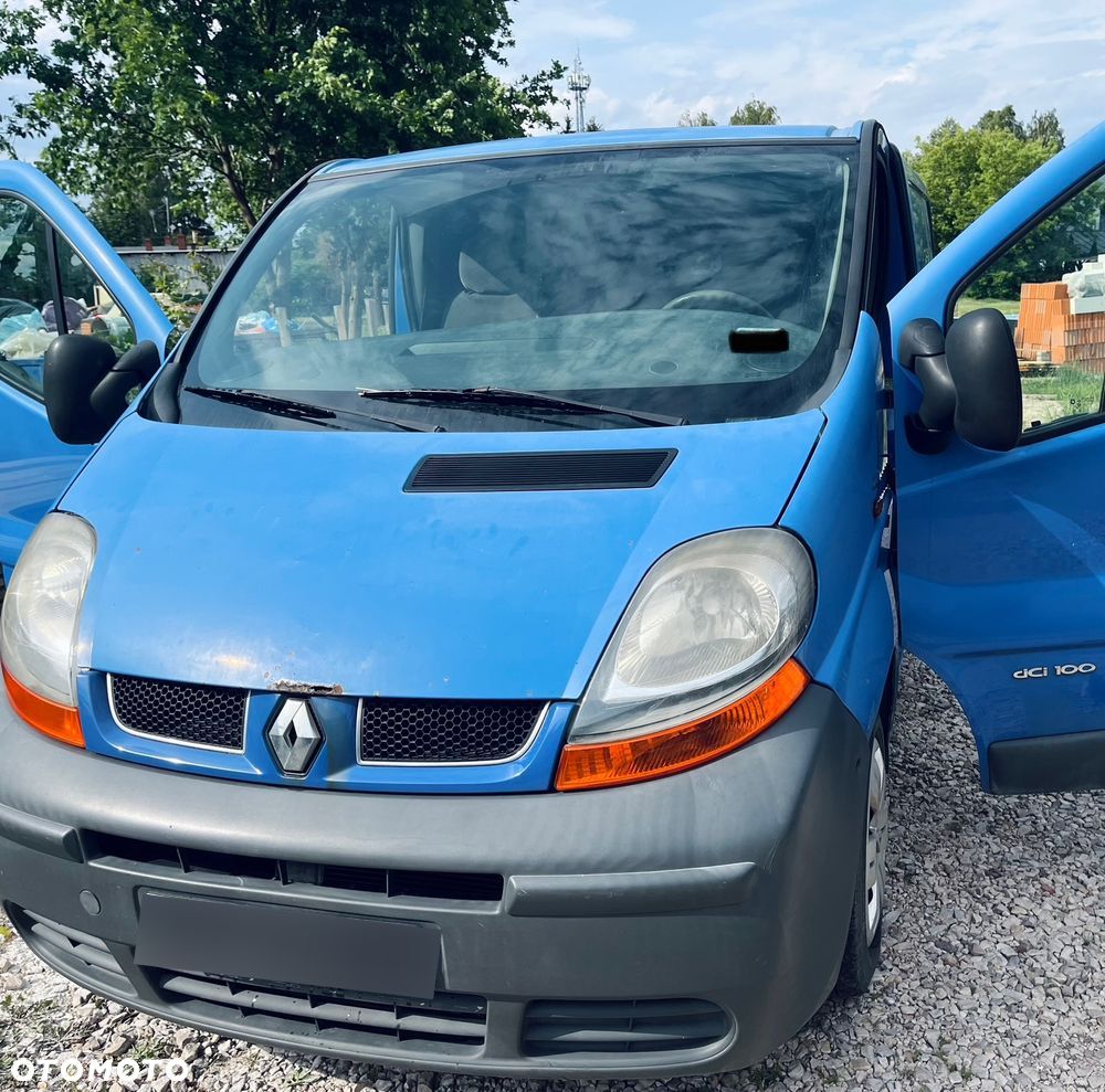Renault Trafic - 1