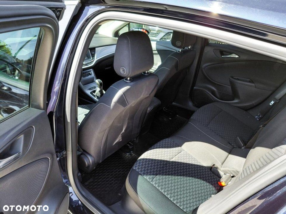 Opel Astra - 10