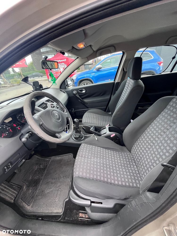 Renault Megane 1.4 16V Authentique - 14