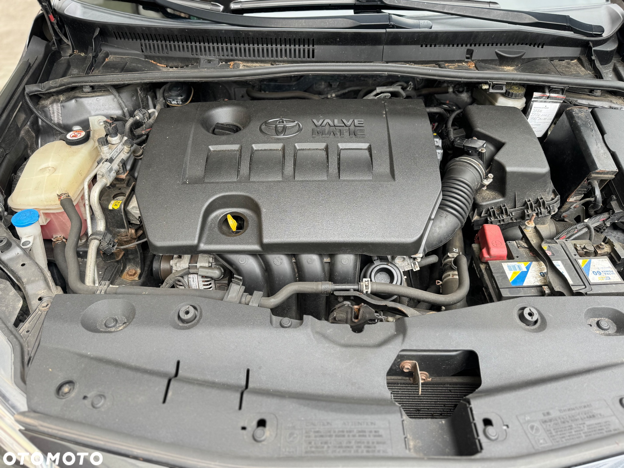 Toyota Avensis 2.0 Premium MS - 17