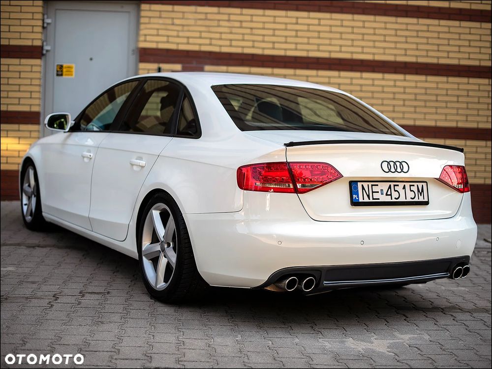 Audi A4 Limousine - 5
