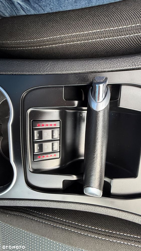 Ford Galaxy 2.0 TDCi Platinium X (Titanium) - 24