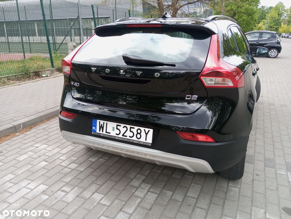 Volvo V40 Cross Country D2 Momentum - 16