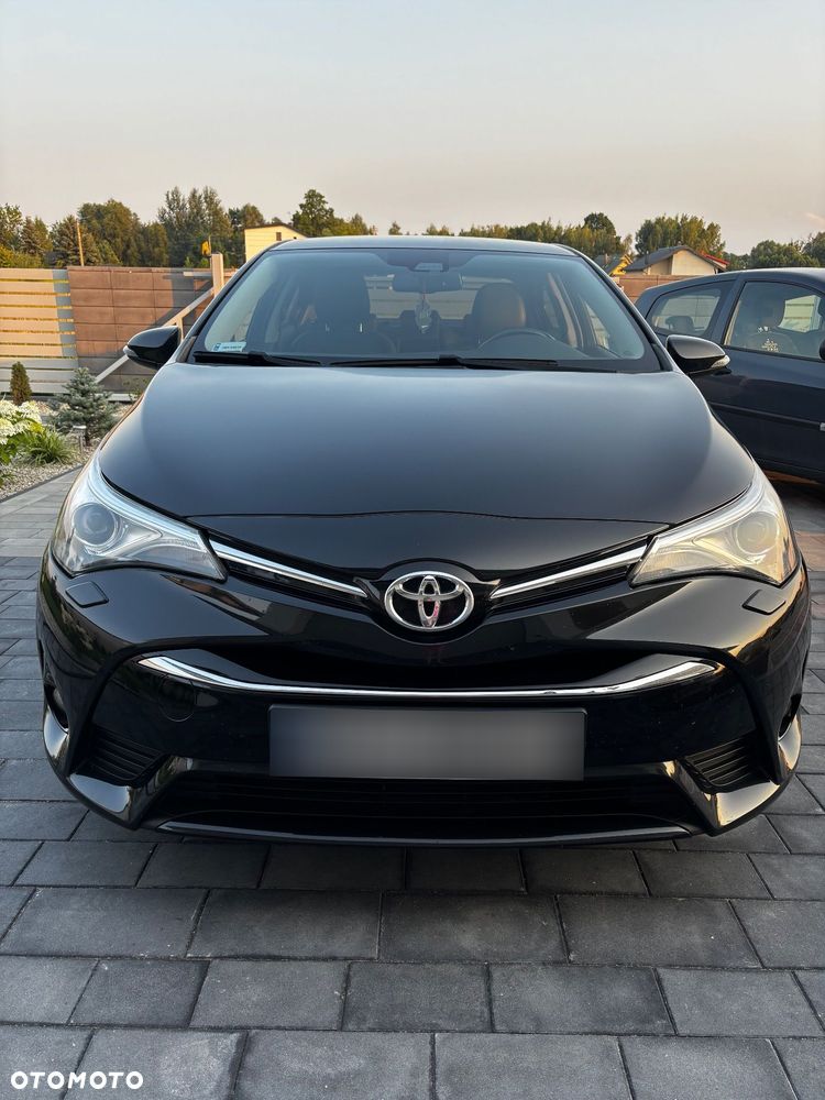 Toyota Avensis 2.0 Prestige MS - 6
