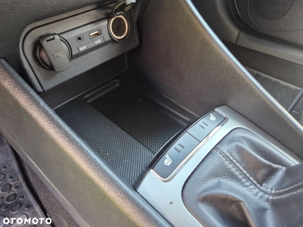 Kia Rio 1.2 XL Business Line - 23