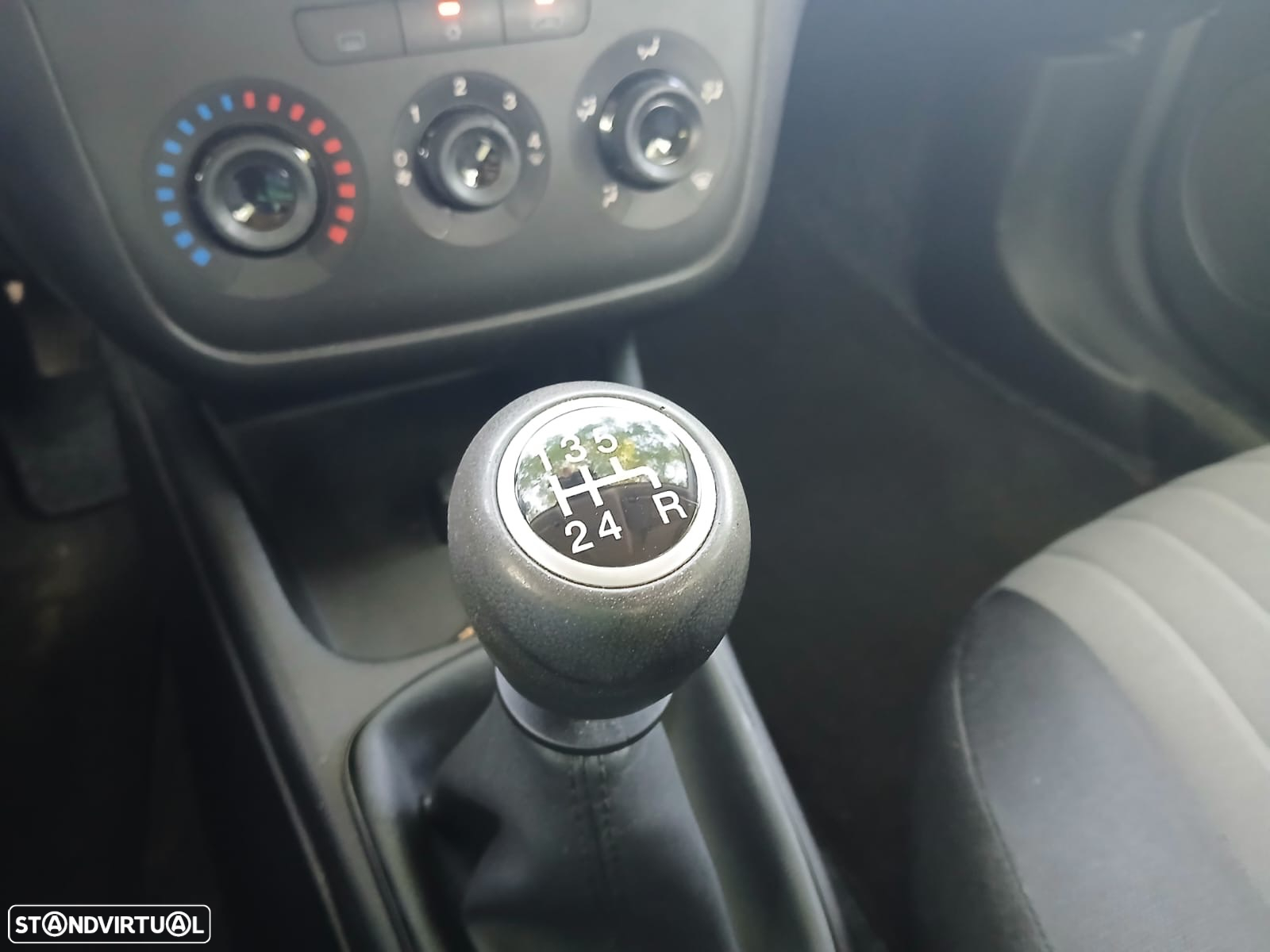 Fiat Punto 1.2 Lounge Start&Stop - 10