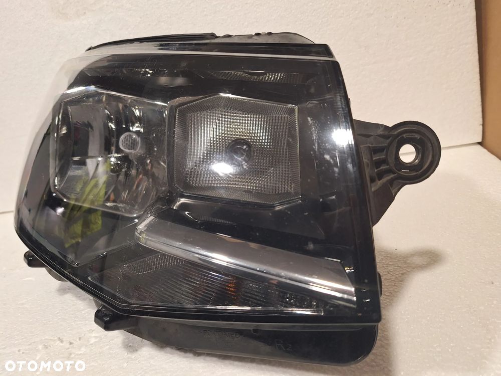 LAMPA PRZÓD VW T6 7E1941015AB  7E1941016AD ORYGINAŁ VALEO EUROPA LEWA PRAWA - 7