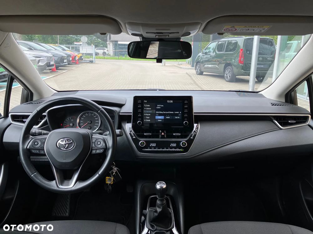 Toyota Corolla 1.5 Comfort - 19