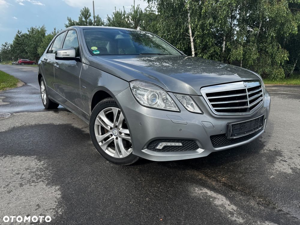 Mercedes-Benz Klasa E 350 CDI DPF 4Matic BlueEFFICIENCY 7G-TRONIC Avantgarde - 1